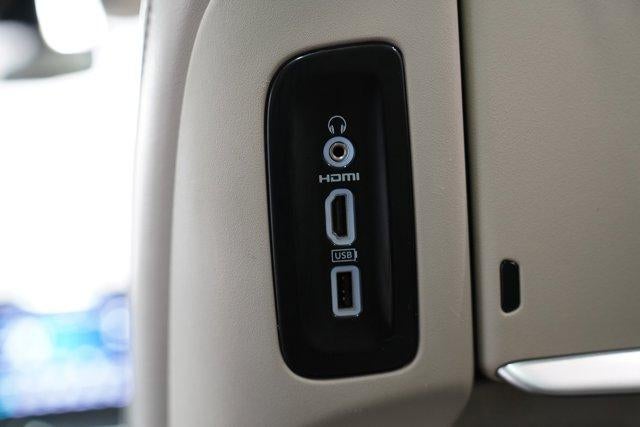 2018 Chrysler Pacifica Hybrid Limited FWD