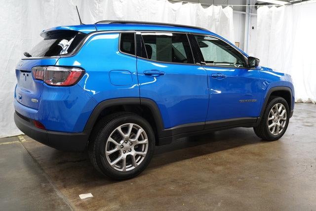 2022 Jeep Compass Latitude Lux