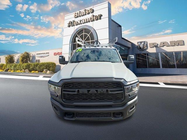 2024 RAM 3500 Tradesman 4x4 Reg Cab 8' Box