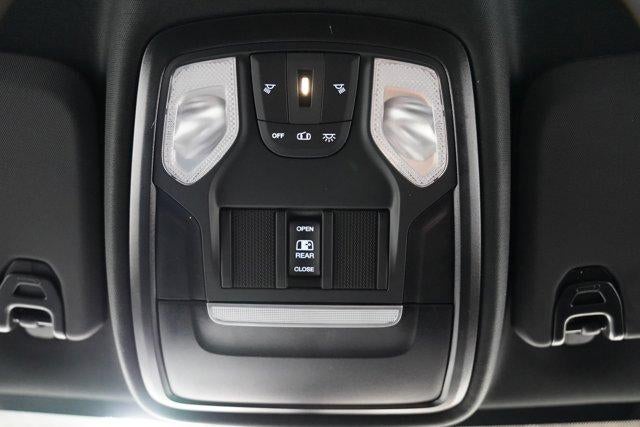 2024 RAM 3500 Tradesman 4x4 Crew Cab 8' Box