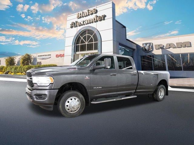 2022 RAM 3500 Big Horn 4x4 Crew Cab 8' Box