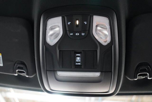 2022 RAM 2500 Tradesman 4x4 Crew Cab 6'4" Box