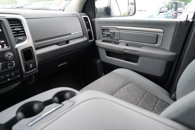 2017 RAM 2500 Big Horn 4x4 Crew Cab 6'4" Box