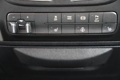 2017 RAM 2500 Big Horn 4x4 Crew Cab 6'4" Box