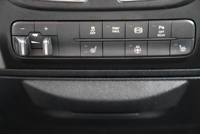 2017 RAM 2500 Big Horn 4x4 Crew Cab 6'4" Box