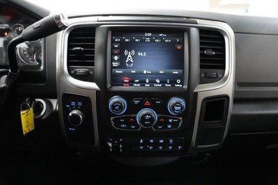 2018 RAM 2500 SLT 4x4 Crew Cab 8' Box