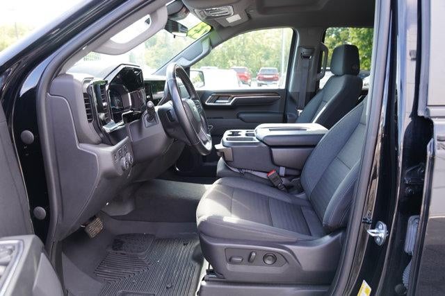 2023 Chevrolet Silverado 1500 Crew Cab Short Box 4-Wheel Drive LT 2FL