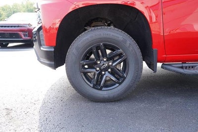 2019 Chevrolet Silverado 1500 Crew Cab Short Box 4-Wheel Drive Custom Trail Boss