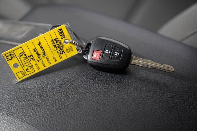 2023 Toyota Tacoma 4WD 4WD SR Double Cab 5' Bed V6 AT (GS)