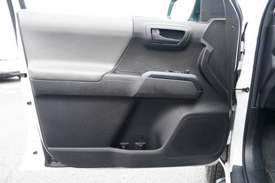 2022 Toyota Tacoma 4WD 4WD SR Access Cab 6' Bed I4 AT (SE)
