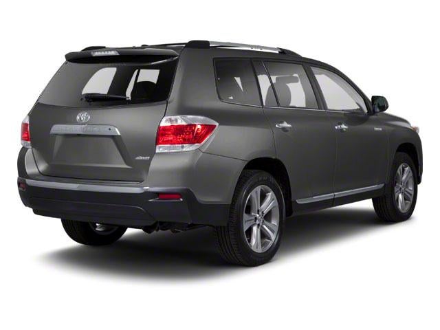 2013 Toyota Highlander 4WD 4dr V6 Plus (Natl)