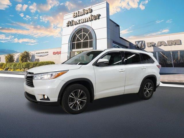2016 Toyota Highlander AWD 4dr V6 XLE (Natl)