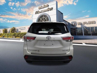 2016 Toyota Highlander AWD 4dr V6 XLE (Natl)