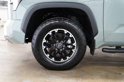 2025 Toyota Tundra 4WD 4WD SR5 CrewMax 5.5' Bed (SE)