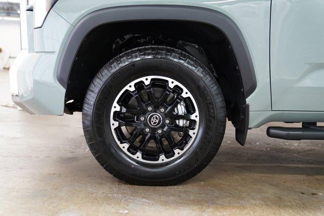 2025 Toyota Tundra 4WD 4WD SR5 CrewMax 5.5' Bed (SE)