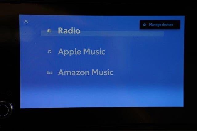 2025 Toyota Tundra 4WD 4WD SR5 CrewMax 5.5' Bed (SE)