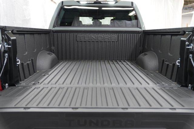 2025 Toyota Tundra 4WD 4WD SR5 CrewMax 5.5' Bed (SE)