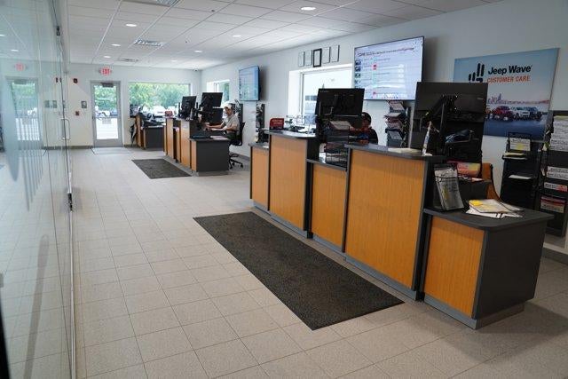 2022 Toyota Corolla SE Nightshade CVT (Natl)