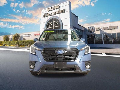 2022 Subaru Forester Premium CVT