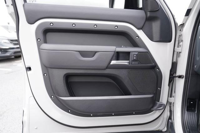 2026 Land Rover Defender 110 P300 S