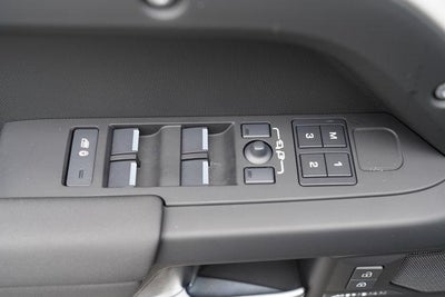 2026 Land Rover Defender 110 P300 S