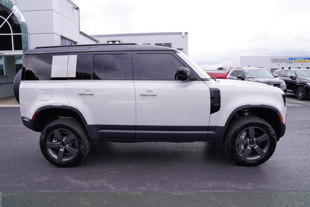 2026 Land Rover Defender 110 P300 S