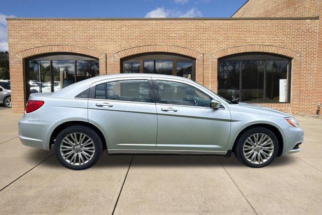 2011 Chrysler 200 4dr Sdn Limited