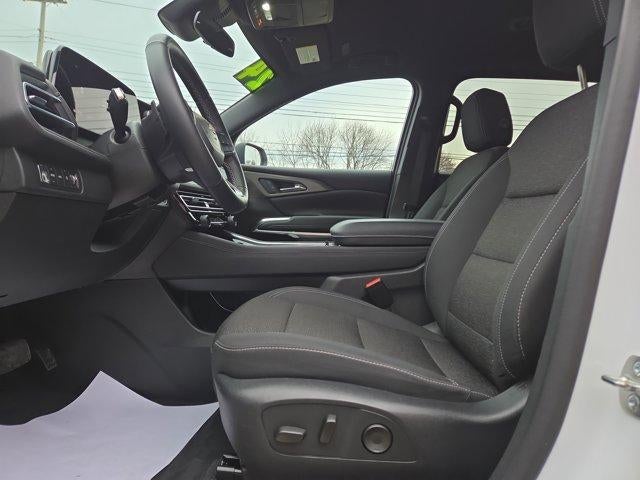 2024 Chevrolet Traverse LT w/2LT