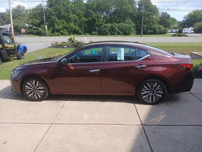 2025 Nissan Altima SV FWD
