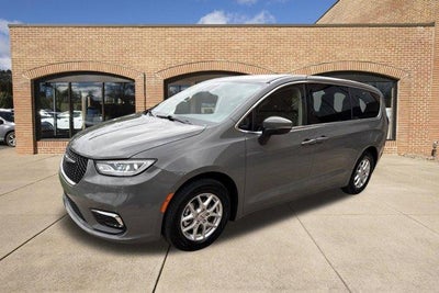 2023 Chrysler Pacifica Touring L FWD