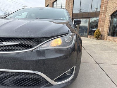 2017 Chrysler Pacifica Touring-L FWD