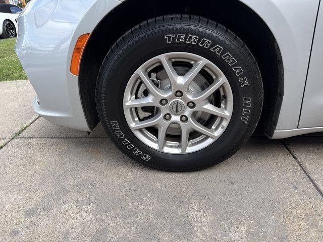 2023 Chrysler Pacifica Touring L FWD