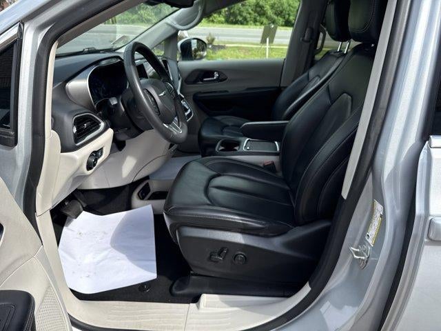 2023 Chrysler Pacifica Touring L FWD