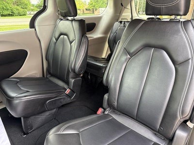 2023 Chrysler Pacifica Touring L FWD