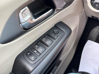 2023 Chrysler Pacifica Touring L FWD