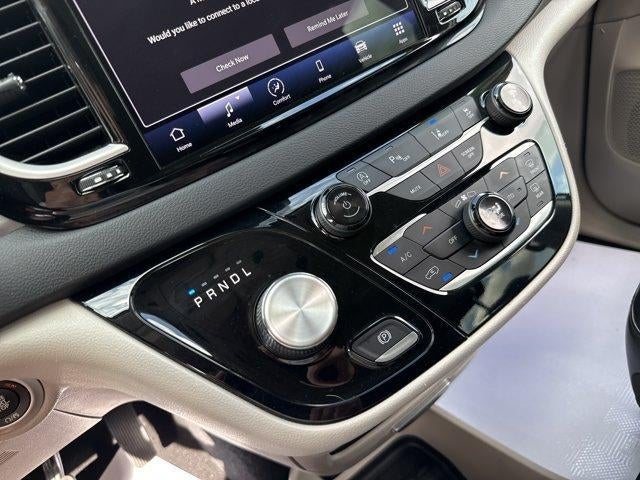 2023 Chrysler Pacifica Touring L FWD