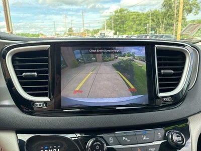 2023 Chrysler Pacifica Touring L FWD