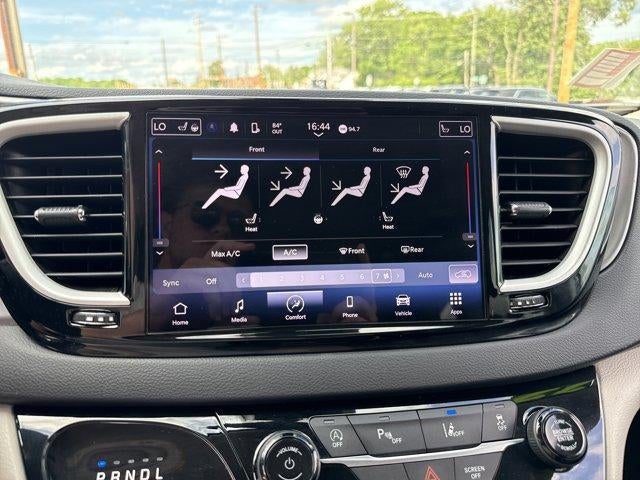 2023 Chrysler Pacifica Touring L FWD