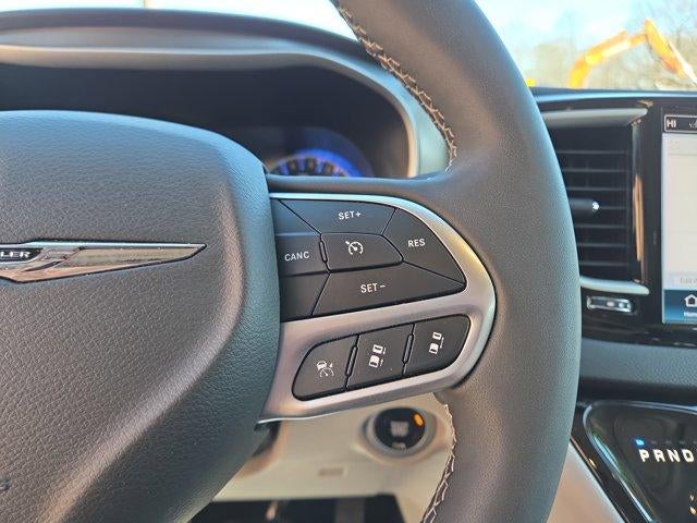 2024 Chrysler Pacifica Touring L FWD