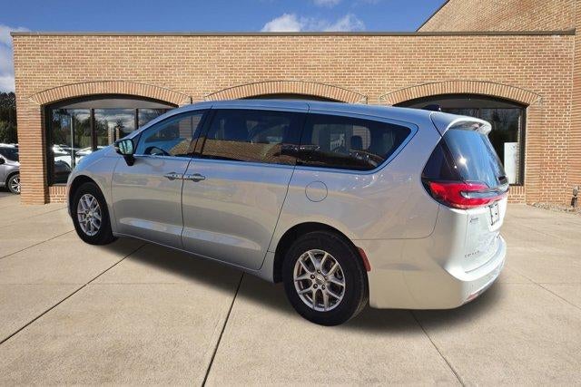 2024 Chrysler Pacifica Touring L FWD