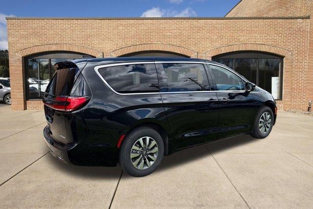 2023 Chrysler Pacifica Hybrid Touring L FWD