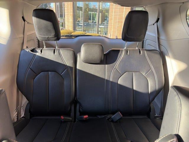 2024 Chrysler Pacifica Hybrid Select FWD