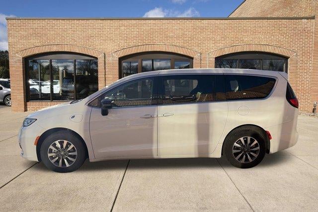 2024 Chrysler Pacifica Hybrid Select FWD