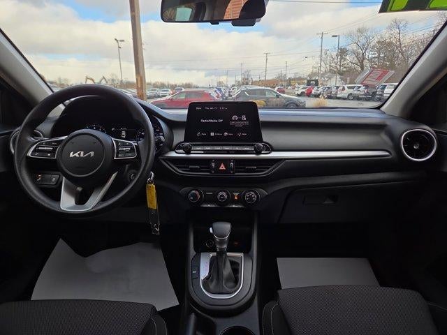 2024 Kia Forte LXS IVT