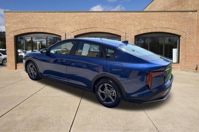 2025 Kia K4 LXS FWD