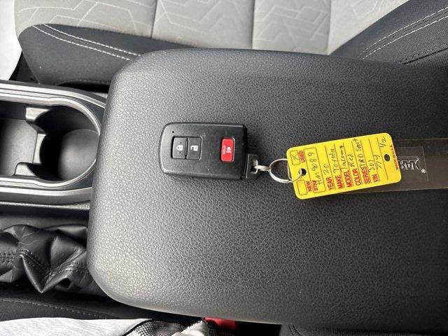 2020 Toyota Tacoma 4WD 4WD TRD Sport Double Cab 5' Bed V6 AT (Natl)