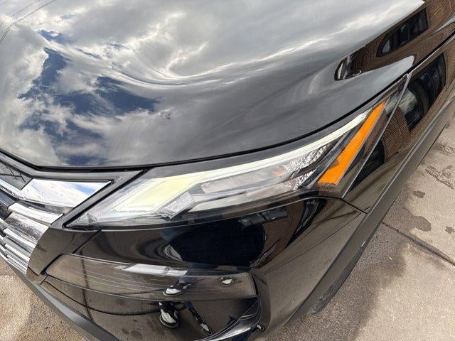 2025 Nissan Rogue AWD SV