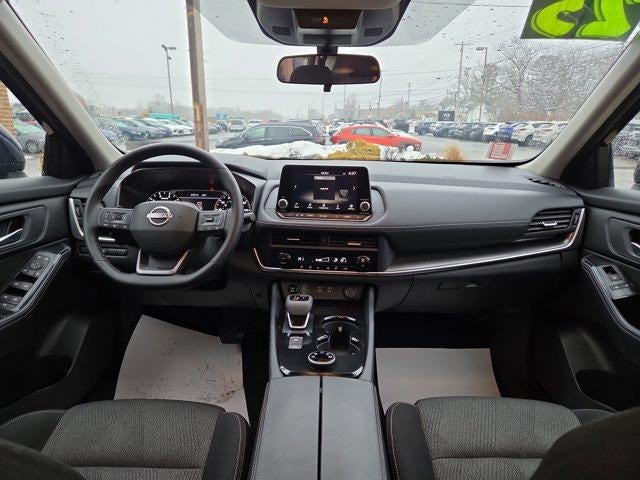 2025 Nissan Rogue AWD SV