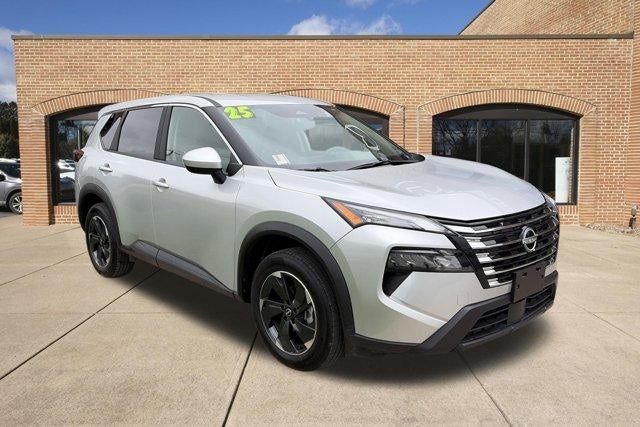 2025 Nissan Rogue AWD SV