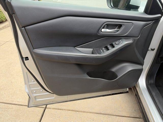 2025 Nissan Rogue AWD SV